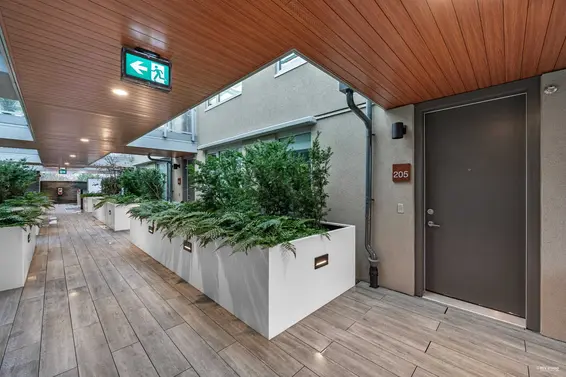 205 1331 Marine Drive, West Vancouver For Sale - image 28