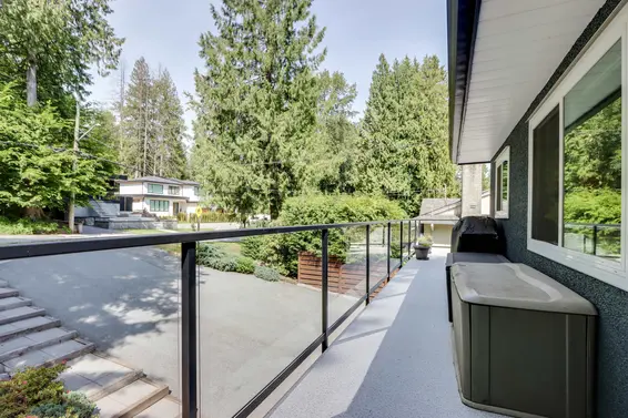 999 Frederick Road, North Vancouver For Sale - image 10
