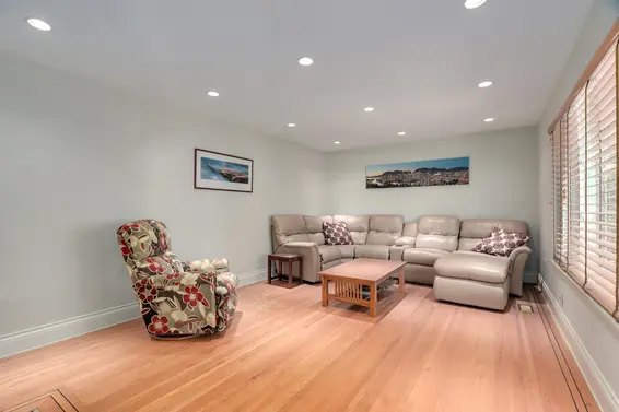 999 Frederick Road, North Vancouver For Sale - image 22