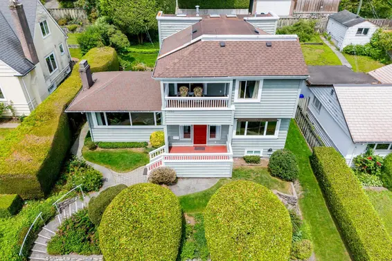 1053 Lawson Avenue, West Vancouver