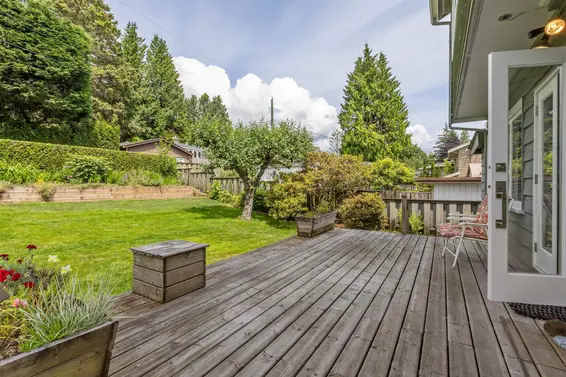 1053 Lawson Avenue, West Vancouver For Sale - image 14