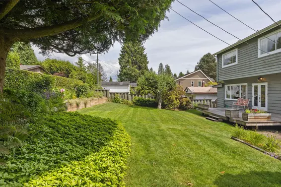 1053 Lawson Avenue, West Vancouver For Sale - image 32