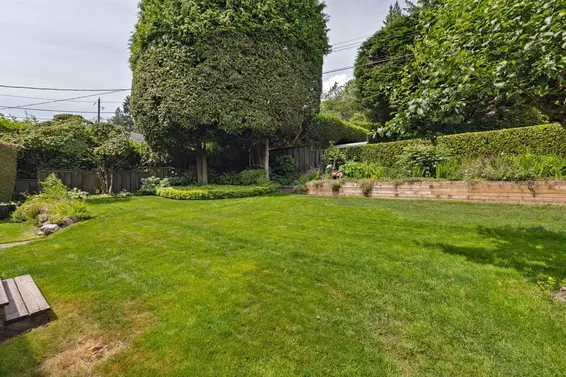 1053 Lawson Avenue, West Vancouver For Sale - image 35