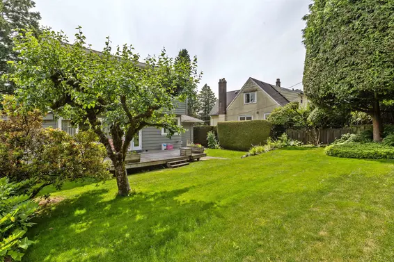 1053 Lawson Avenue, West Vancouver For Sale - image 36