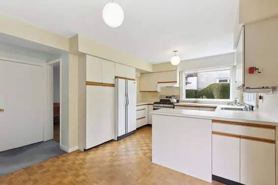 1053 Lawson Avenue, West Vancouver For Sale - image 4