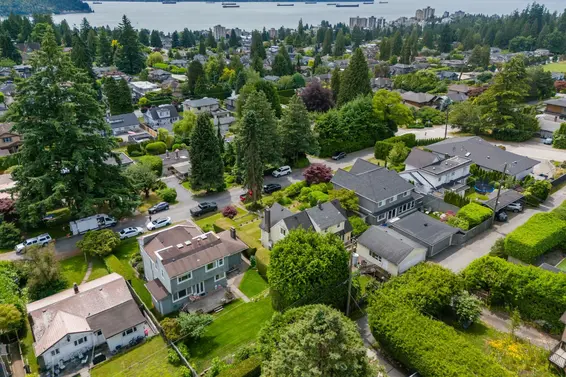 1053 Lawson Avenue, West Vancouver For Sale - image 40