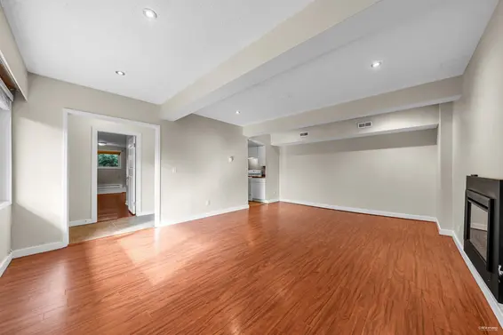 84 Laurie Crescent, West Vancouver For Sale - image 4