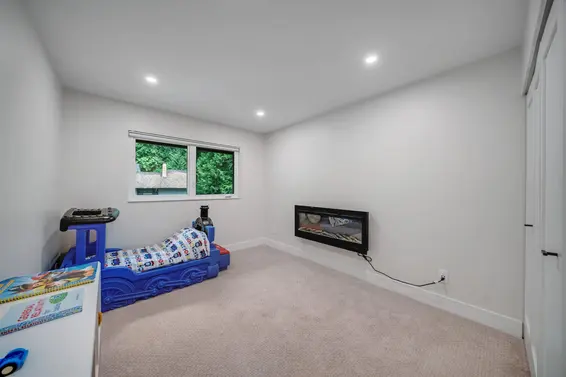 867 Frederick Road, North Vancouver For Sale - image 16