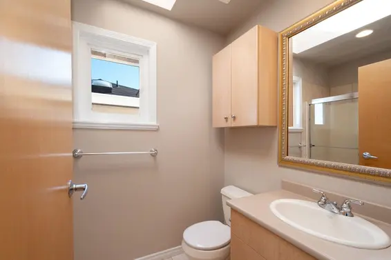 4080 St. Pauls Avenue, North Vancouver For Sale - image 19