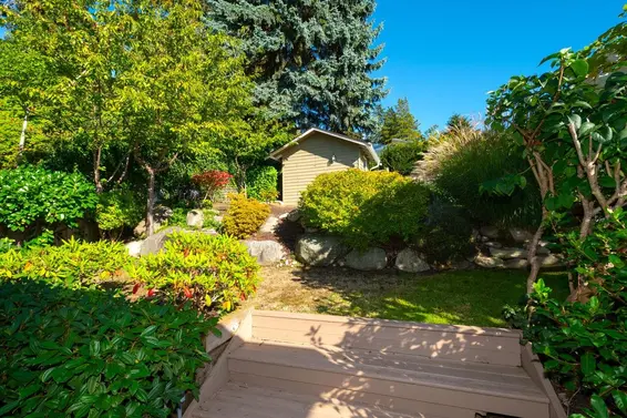 4080 St. Pauls Avenue, North Vancouver For Sale - image 35