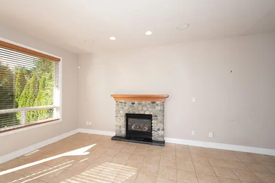 4080 St. Pauls Avenue, North Vancouver For Sale - image 7