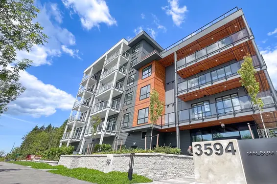 422 3594 Malsum Drive, North Vancouver
