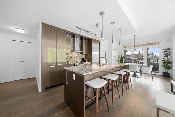 218 733 West 14th Street, North Vancouver For Sale - image 8