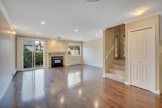 810 Roche Point Drive, North Vancouver