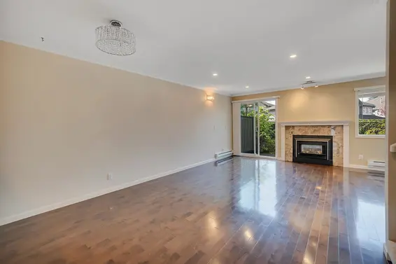 810 Roche Point Drive, North Vancouver For Sale - image 2