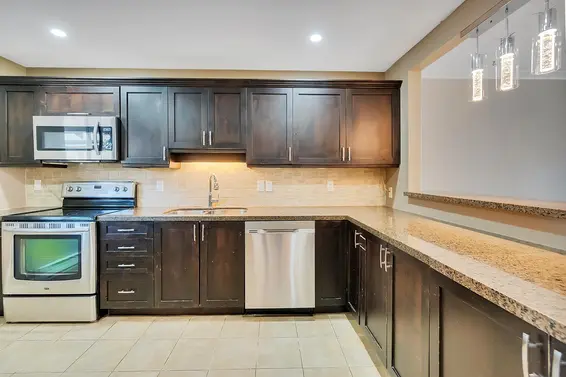 810 Roche Point Drive, North Vancouver For Sale - image 5