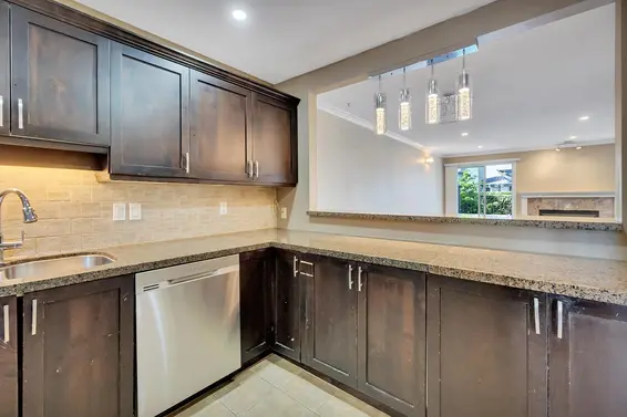 810 Roche Point Drive, North Vancouver For Sale - image 8
