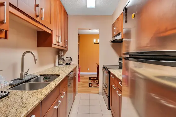 1006 2020 Fullerton Avenue, North Vancouver For Sale - image 15