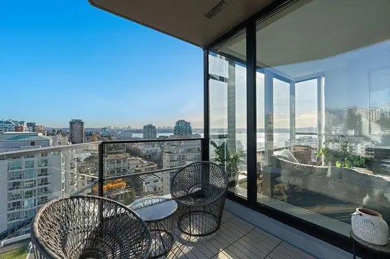 1707 151 West 2nd Street, North Vancouver