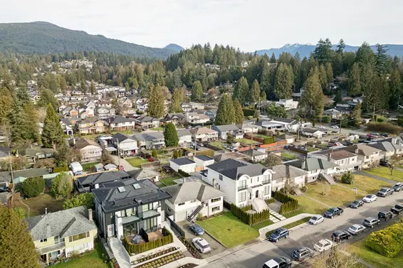 328 East 18th Street, North Vancouver For Sale - image 27