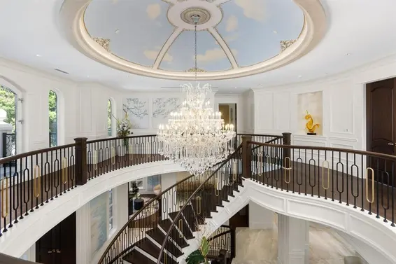 1335 Chartwell Drive, West Vancouver For Sale - image 9