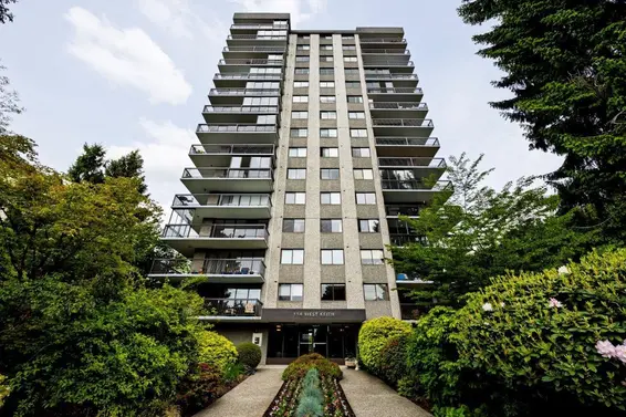 403 114 West Keith Road, North Vancouver