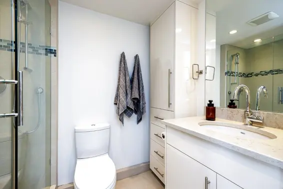 403 114 West Keith Road, North Vancouver For Sale - image 11