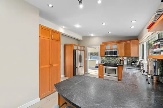 326 Moyne Drive, West Vancouver For Sale - image 16