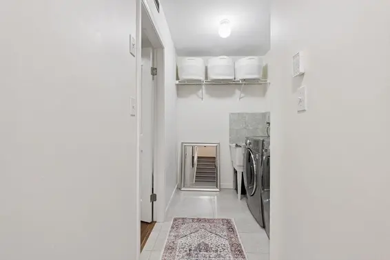 15 901 West 17 Street, North Vancouver For Sale - image 28