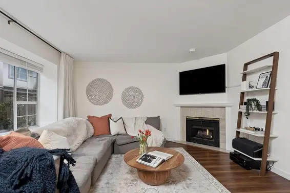 15 901 West 17 Street, North Vancouver For Sale - image 7