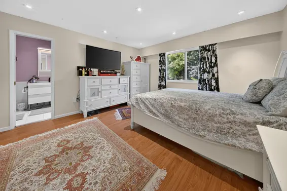 2322 Kirkstone Road, North Vancouver For Sale - image 16