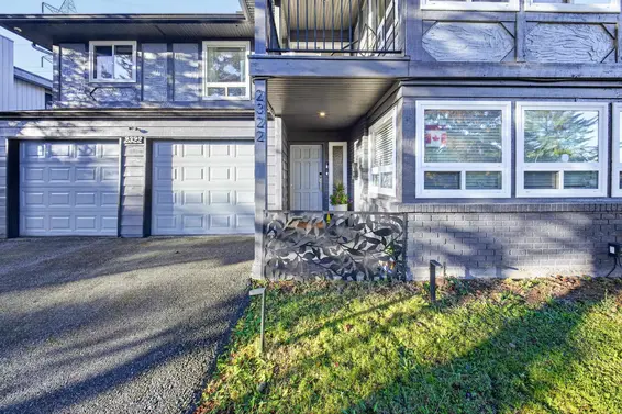 2322 Kirkstone Road, North Vancouver For Sale - image 2