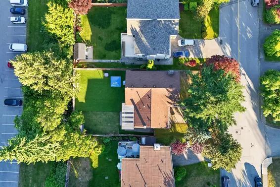 2322 Kirkstone Road, North Vancouver For Sale - image 39