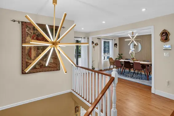 2322 Kirkstone Road, North Vancouver For Sale - image 4