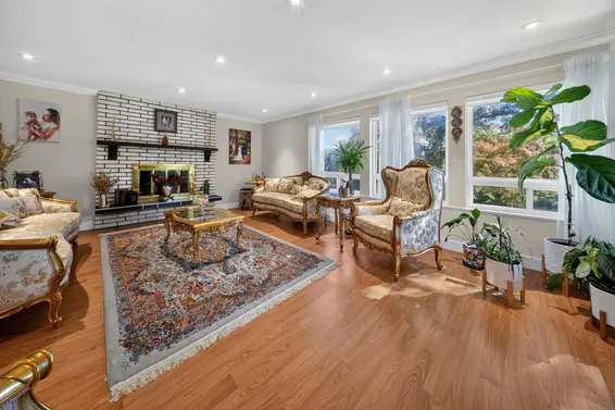 2322 Kirkstone Road, North Vancouver For Sale - image 5
