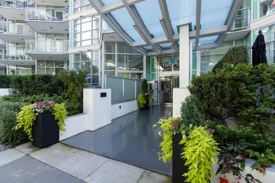 209 199 Victory Ship Way, North Vancouver For Sale - image 30
