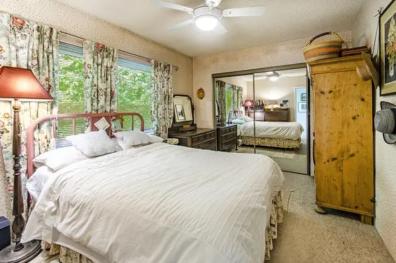 903 East Keith Road, North Vancouver For Sale - image 17