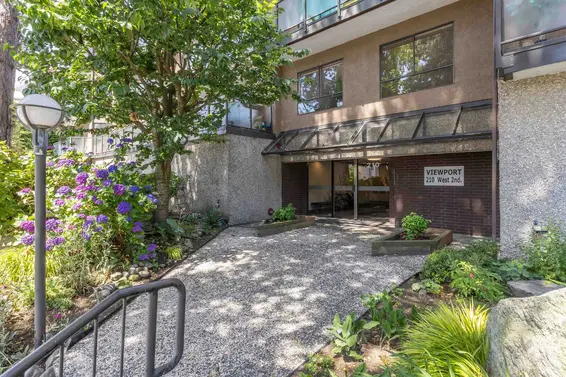 221 210 West 2nd Street, North Vancouver