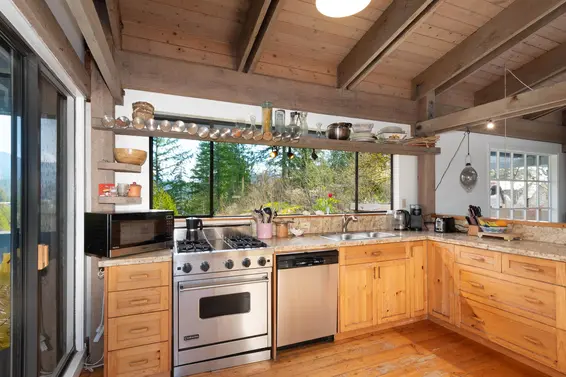 4477 Strathcona Road, North Vancouver For Sale - image 10
