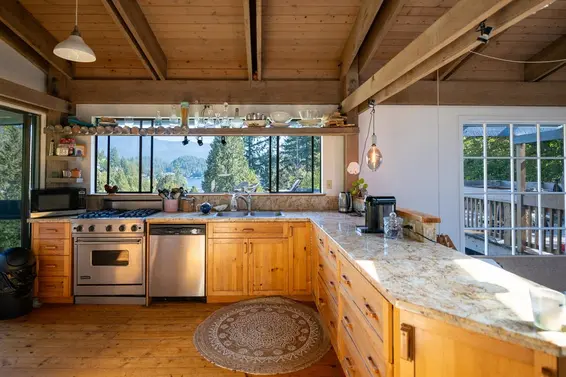 4477 Strathcona Road, North Vancouver For Sale - image 8