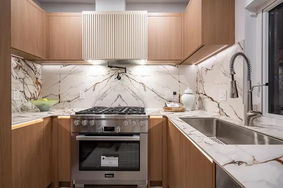 2356 Ottawa Avenue, West Vancouver For Sale - image 11