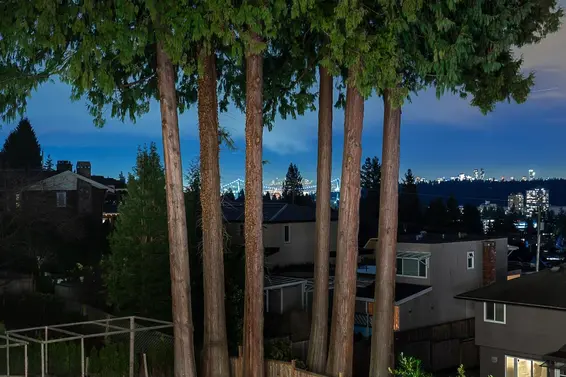 2356 Ottawa Avenue, West Vancouver For Sale - image 18