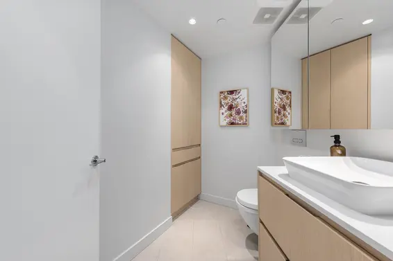 603 1500 Fern Street, North Vancouver For Sale - image 7