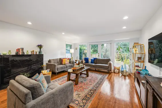 417 Hadden Drive, West Vancouver For Sale - image 2