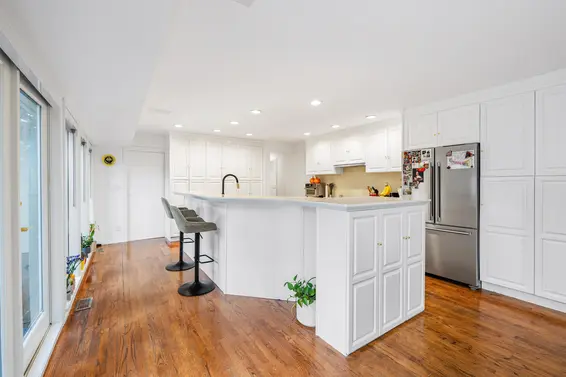 417 Hadden Drive, West Vancouver For Sale - image 7