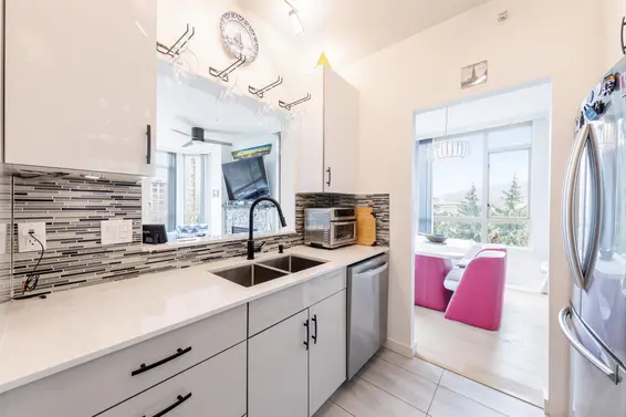 304 160 West Keith Road, North Vancouver For Sale - image 19