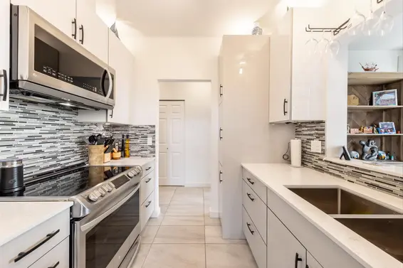 304 160 West Keith Road, North Vancouver For Sale - image 21