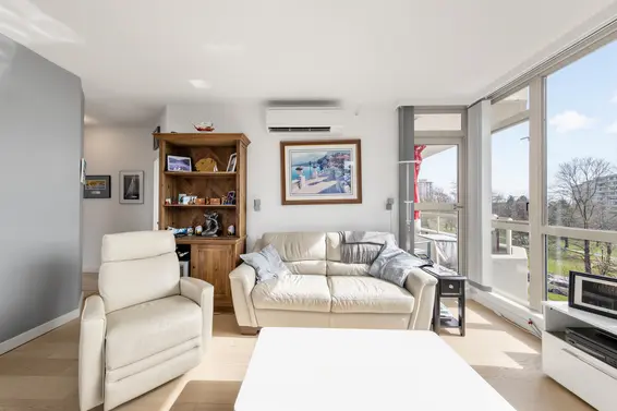 304 160 West Keith Road, North Vancouver For Sale - image 8