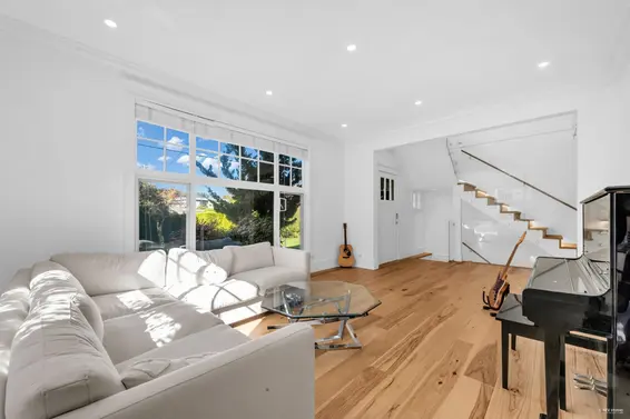 4379 Ross Crescent, West Vancouver For Sale - image 10
