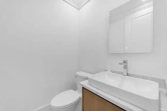 4379 Ross Crescent, West Vancouver For Sale - image 20